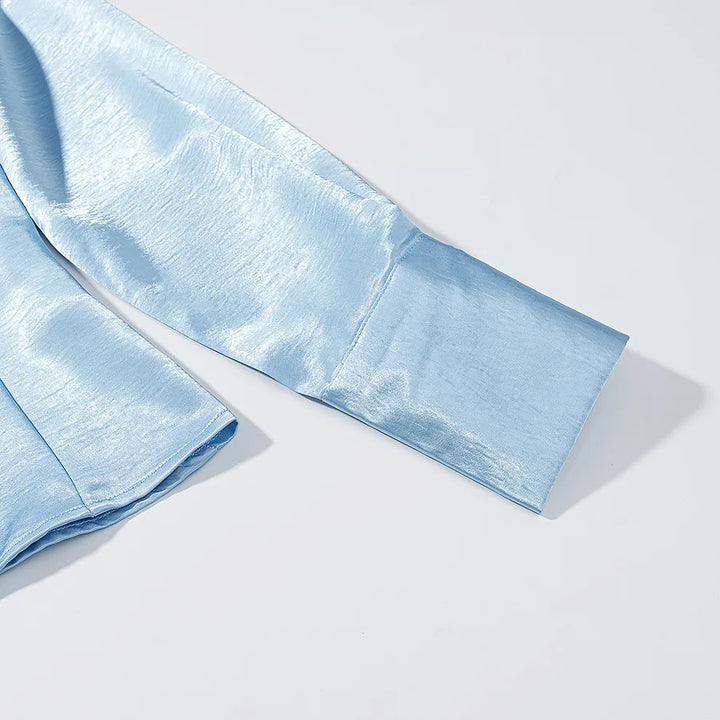 Damen nan glänzende Satinbluse mit Hemdkragen und taillierten Abnähern Drune