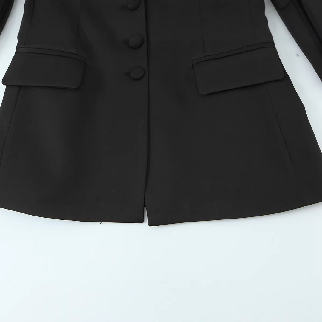 Damen Taillierter Blazer mit bezogenen Knöpfen und Pattentaschen Drune