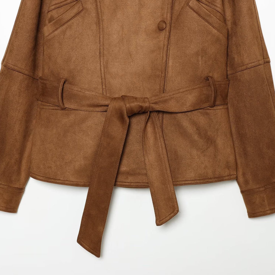 Damen Taillierte Kurzjacke aus weichem Veloursimitat mit asymmetrischer Knopfleiste und Bindegürtel Drune