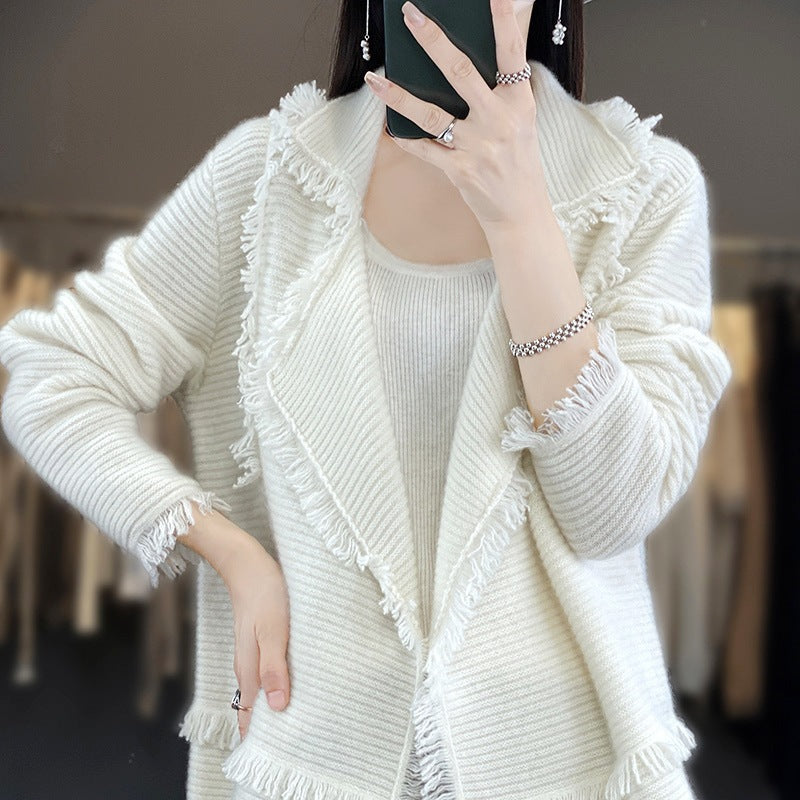 Damen Langer Fransen‑Strickcardigan mit großem Schalkragen und feiner Rippenstruktur Drune