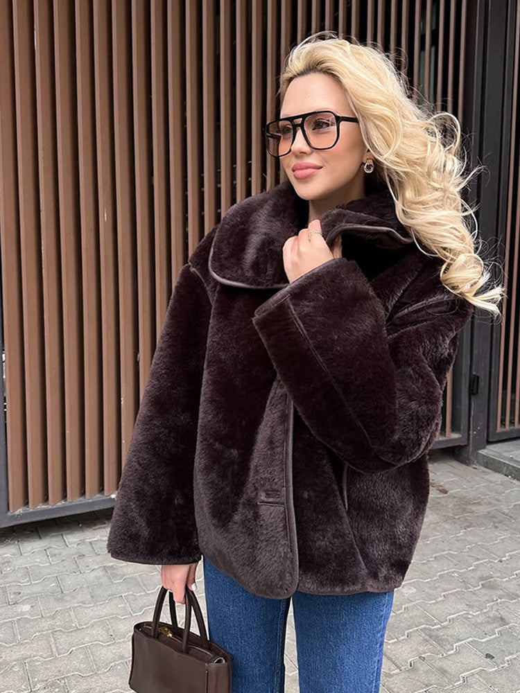 Damen Boxy-Fauxfur-Jacke mit voluminösem Schalkragen und kastiger Silhouette Drune