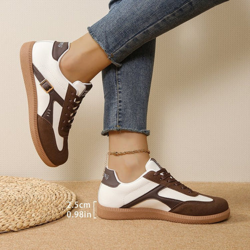 Damen Retro-Plateau-Sneaker mit Wildlederapplikationen und dekorativer Schnallenlasche Drune