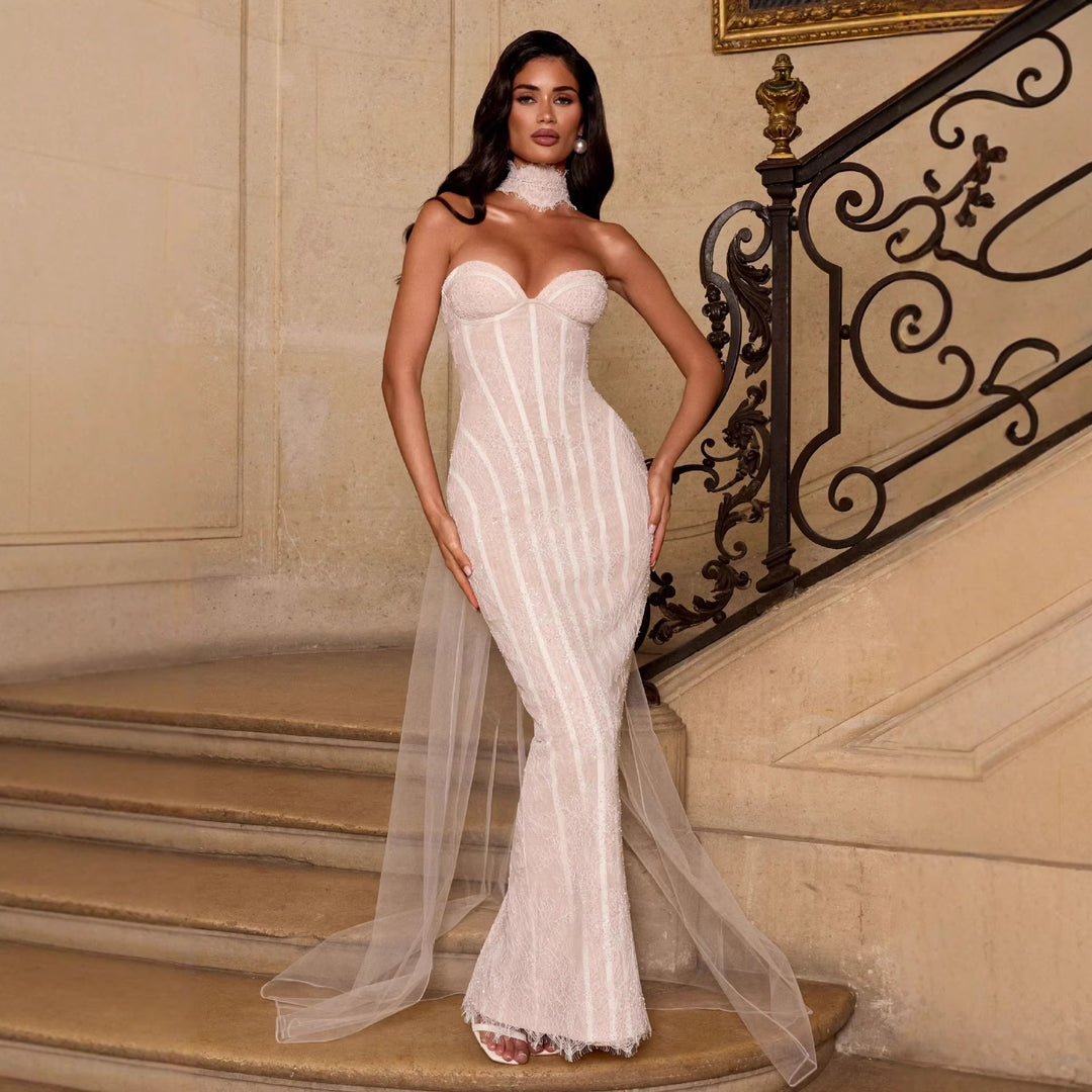 Damen Hochzeitskleid mit elegantem trägerlosen Design und luxuriösem Tüllabschluss Drune