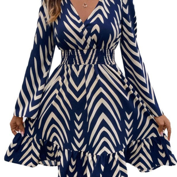 Damen Wickelkleid mit voluminösem Rock Drune