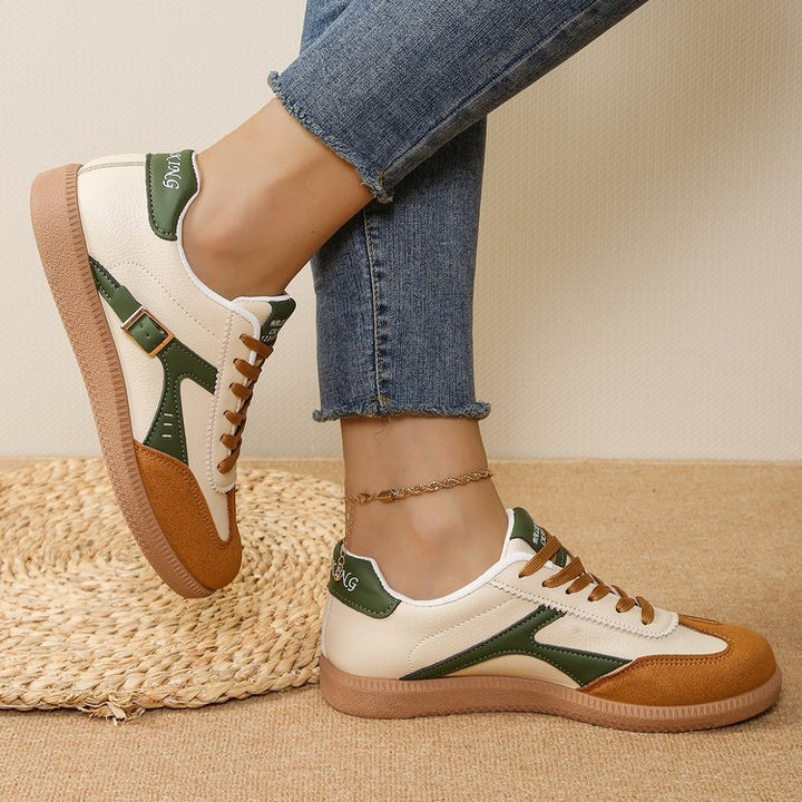Damen Retro-Plateau-Sneaker mit Wildlederapplikationen und dekorativer Schnallenlasche Drune