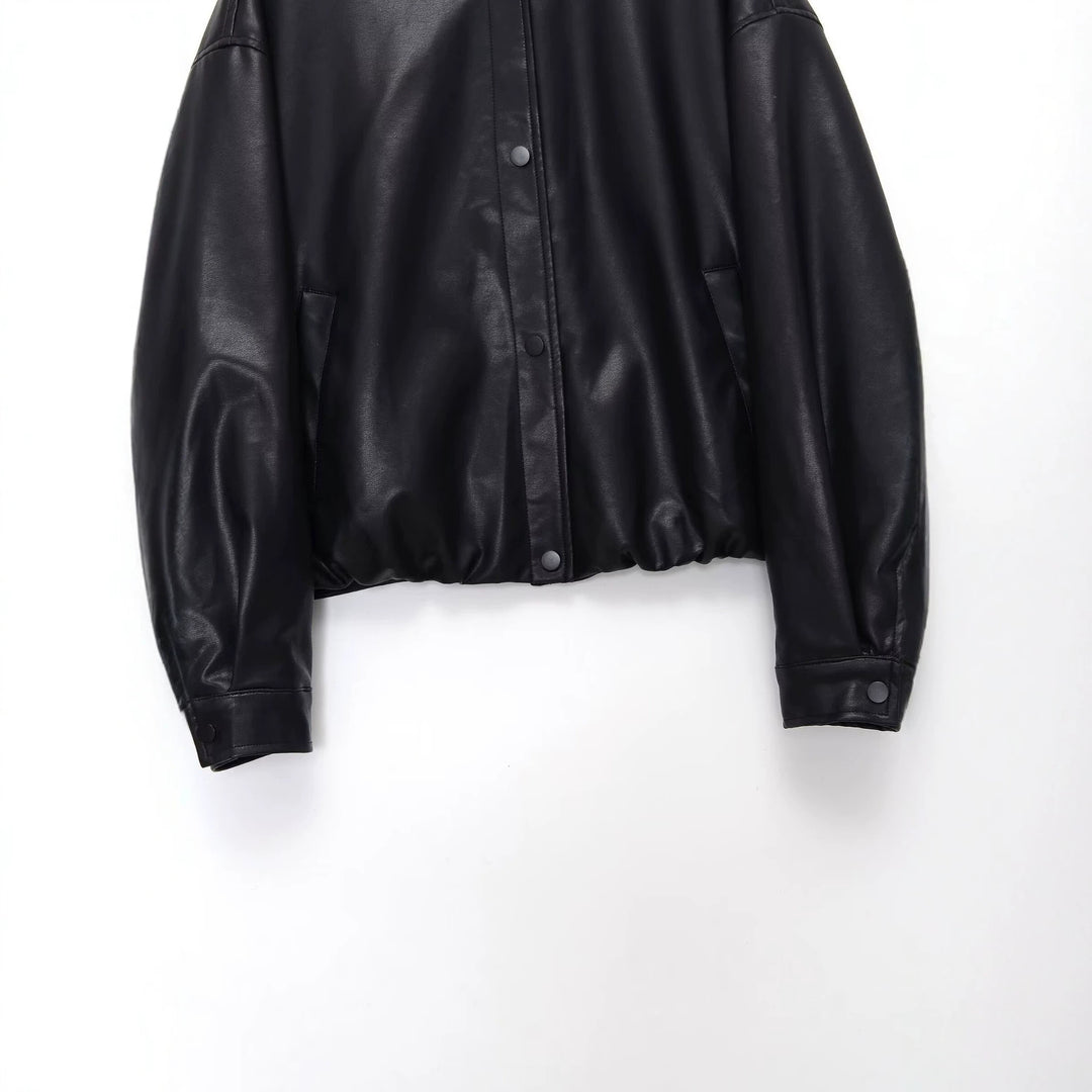 Damen Kurz geschnittener Oversize‑Bomber im Bikerstil aus veganer Lederoptik mit Stehkragen Drune