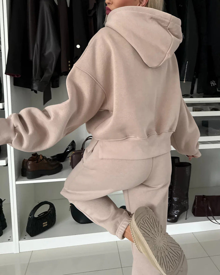 Drune | Run Kapuzenpullover und Cropped Hose Zwei Teile Satz