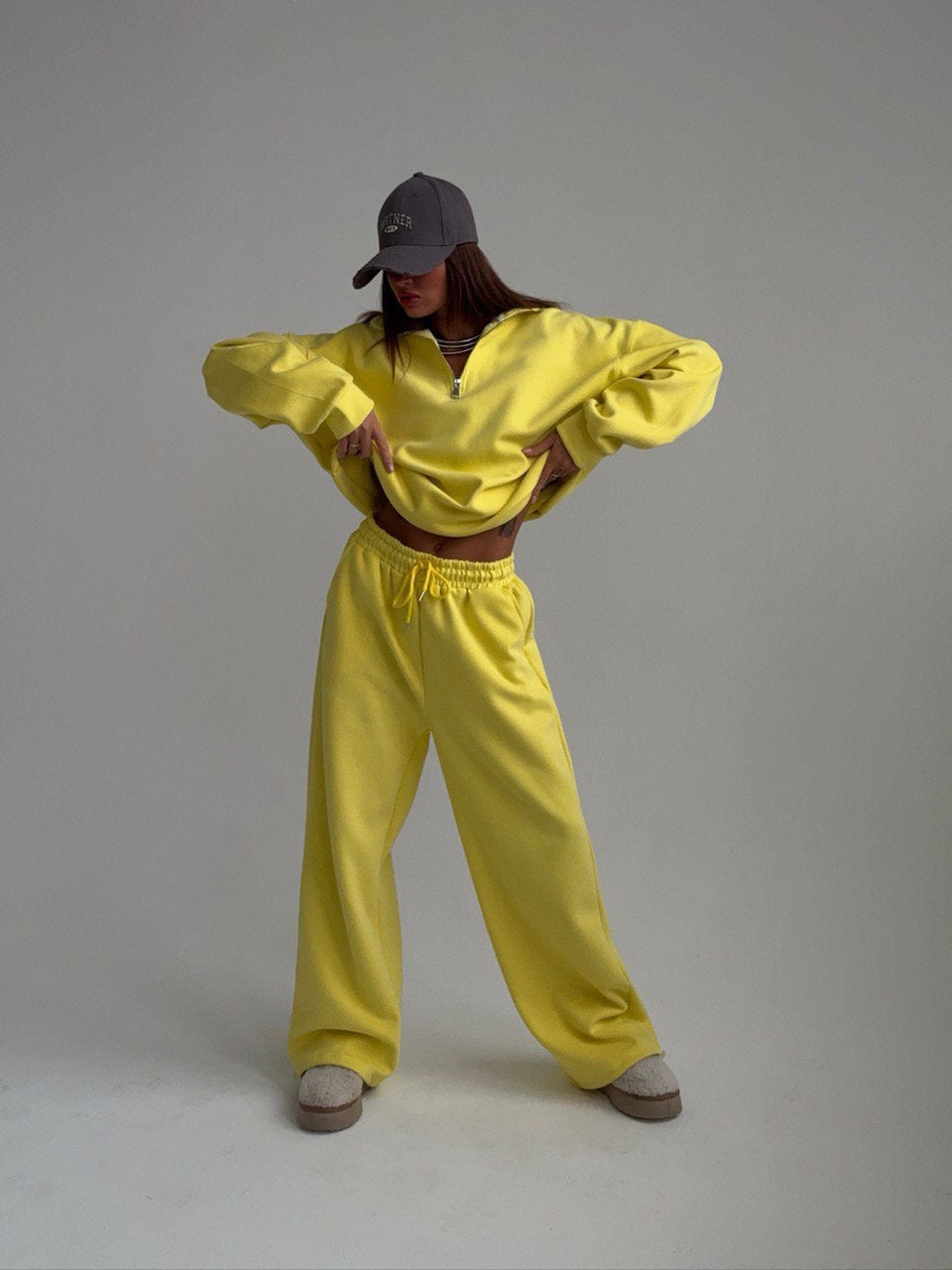 Damen Oversize Sweatshirt mit Halbzip und hohem Stehkragen Drune
