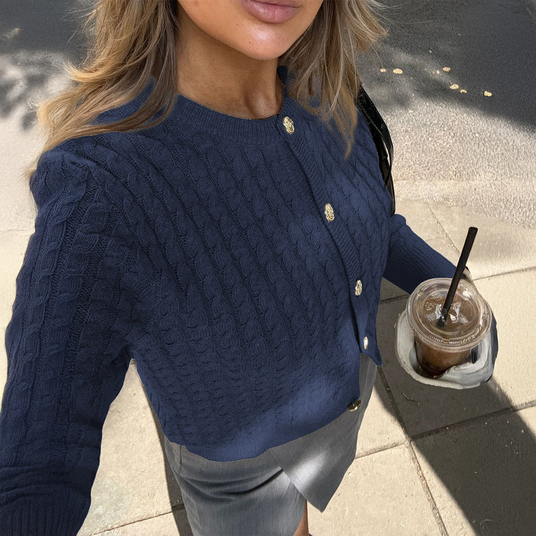 Damen nan cropped Zopfstrick-Strickjacke mit dekorativen Medaillonknöpfen und Rundhalsausschnitt Drune