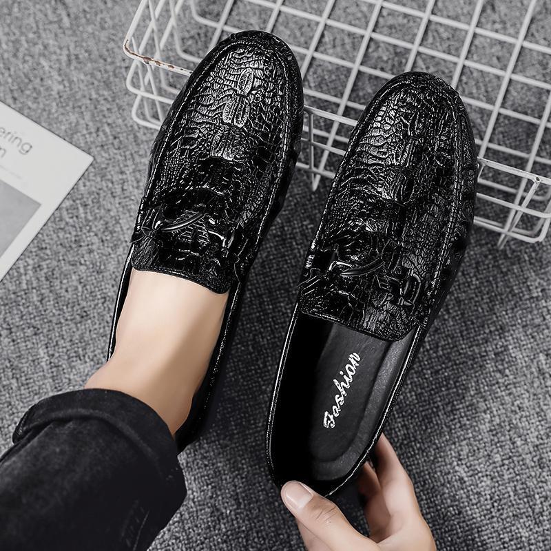 Herren Mokassin-Slipper mit Krokoprägung und dekorativem Metallzierring Drune