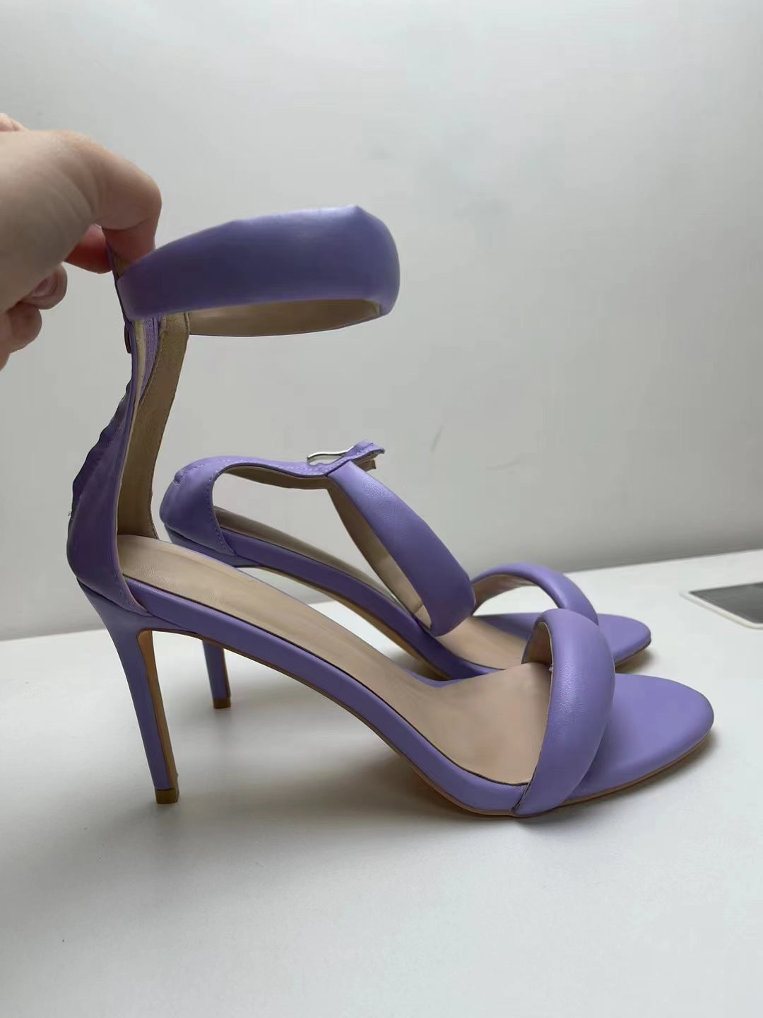 Damen High Heel Riemchensandalen mit Knöchelriemen Drune