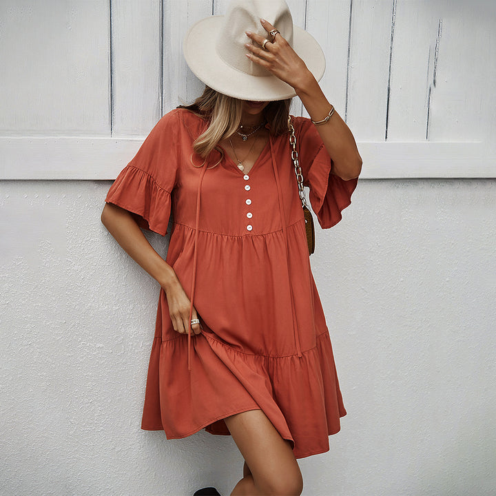Damen Freizeitliches Kurzarm-Kleid mit femininem Rüschensaum und Knopfleiste Drune