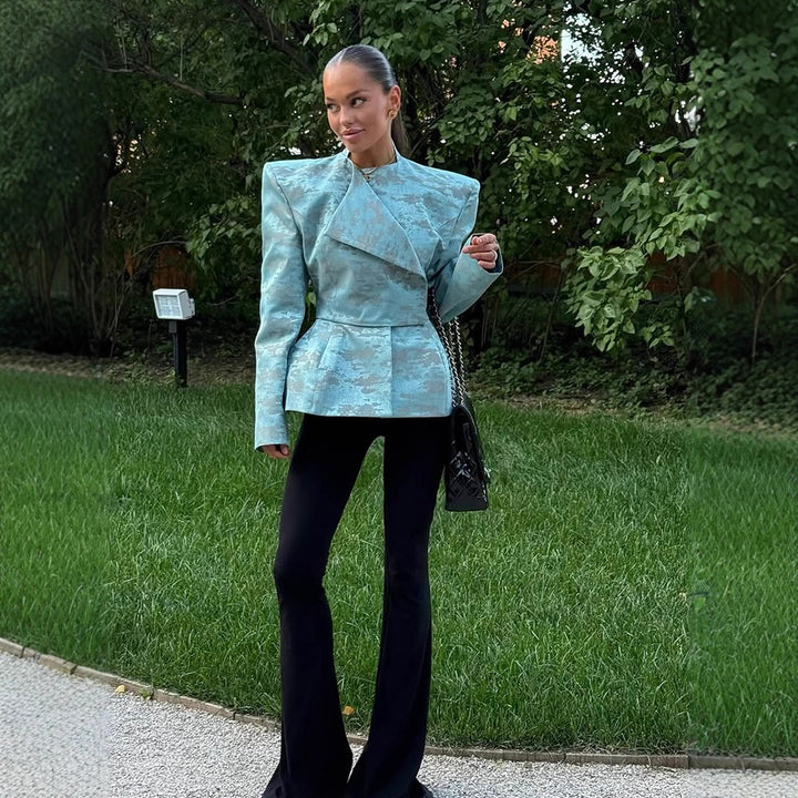 Damen Taillierter Jacquard-Blazer mit betonten Schultern, Schößchen und asymmetrischem Revers Drune