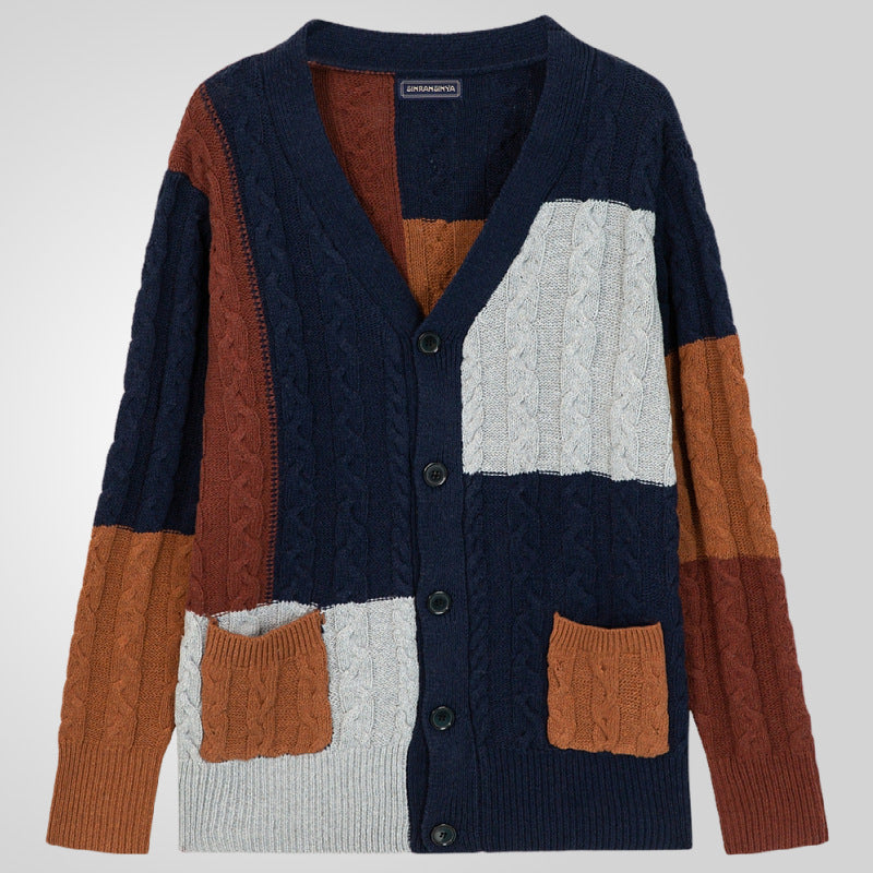 Herren Strickjacke mit modernem Zopfmuster und farblich abgestimmten Taschen Drune