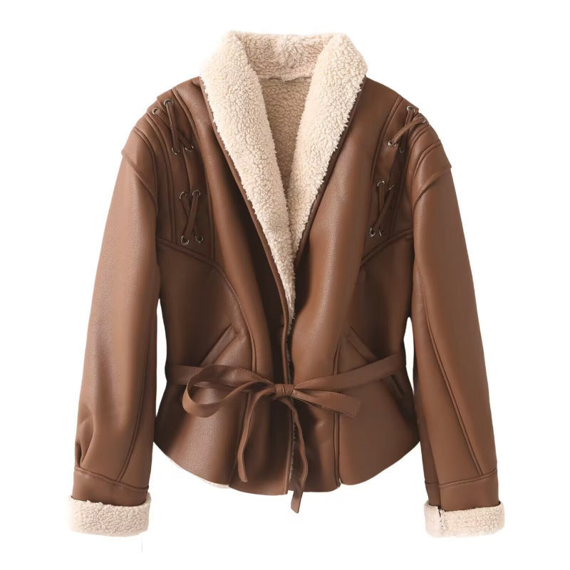 Damen Kunstlederjacke mit warmem Teddyfutter und eleganten Schnürdetails Drune