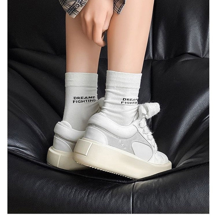 Damen modische Sneaker mit dämpfender Plateau-Sohle und stylischen Akzenten Drune