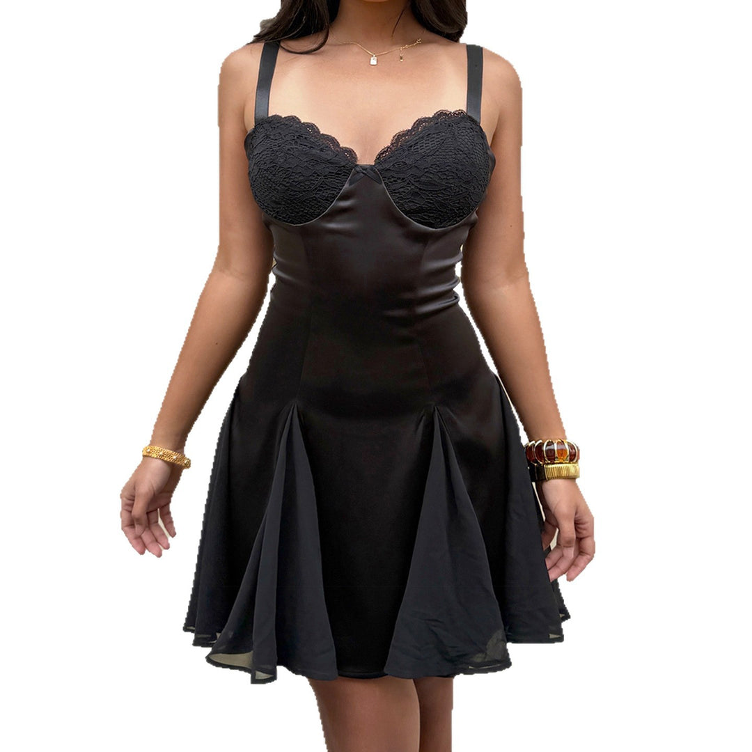 Damen Elegantes Nachthemd mit Spitzenoberteil und schwingendem Saum Drune