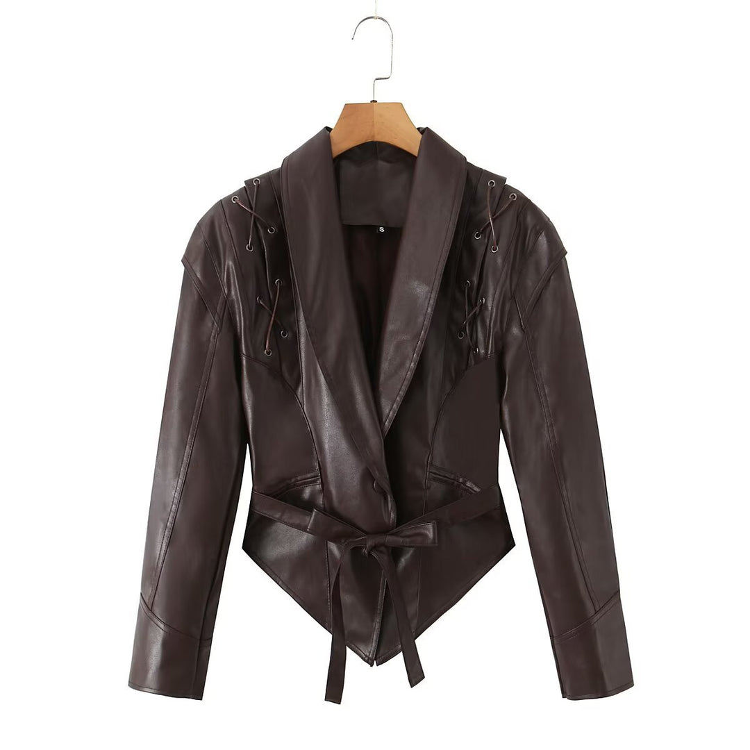 Damen taillierter Kunstlederblazer mit Schnürdetails an den Schultern und Bindegürtel Drune