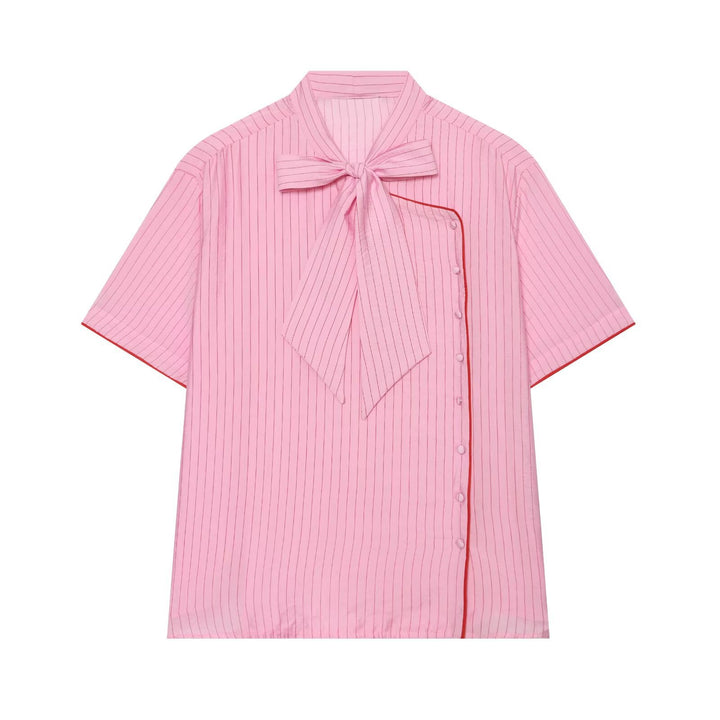 Damen Kurzarm-Bluse mit Schleifenkragen und seitlicher Knopfleiste Drune