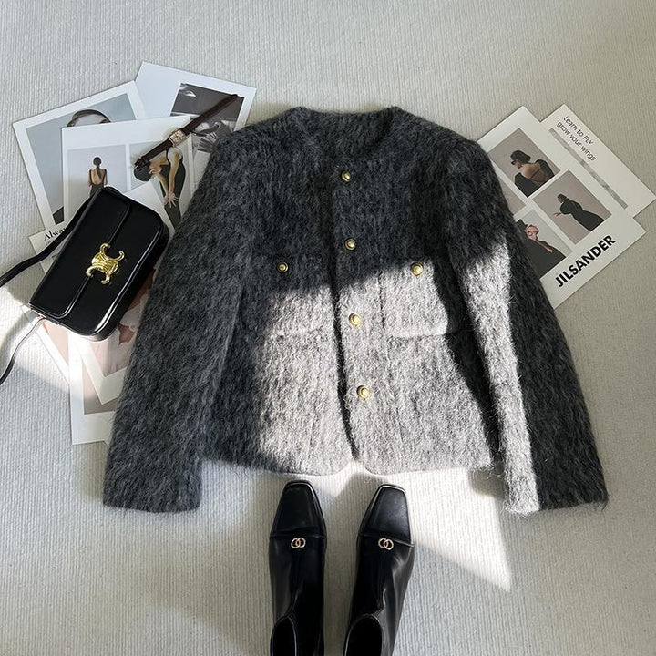 Damen luxuriöse Strickjacke mit goldenen Knopfdetails Drune