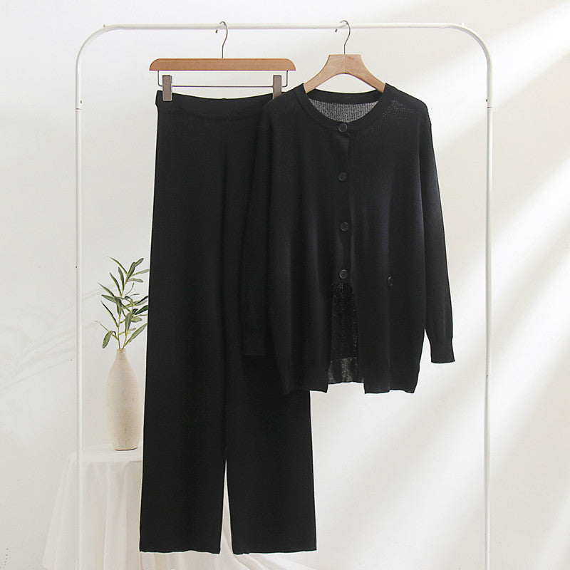 Damen strickendes Loungewear-Set mit feinem Rippmuster und herausragenden Knopfdetails Drune