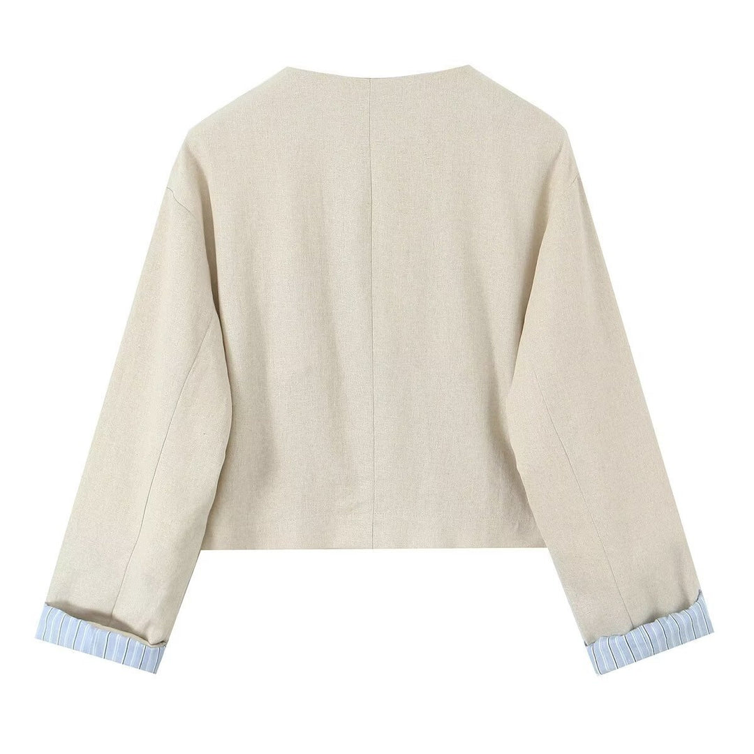 Damen nan kurze Boxy-Jacke mit rundem Ausschnitt, aufgesetzten Pattentaschen und gestreiften Manschetten Drune