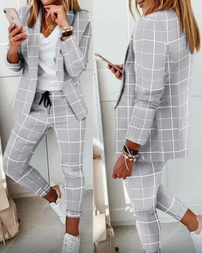 Zweiteiliges Set für Damen: Hosenanzug mit Muster, bestehend aus einem langärmeligen Blazer (offene Front, taillierter Schnitt) und einer unifarbenen langen Hose – ideal fürs Büro – DRUNE