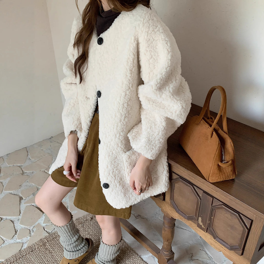 Damen Oversized Teddy‑Mantel mit Rundhals, großer Knopfleiste und aufgesetzten Taschen Drune