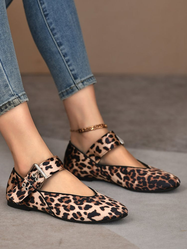 Damen nan klassische Mary-Jane Ballerina mit verstellbarem Schnallenriemen spitze Vorderkappe und weicher Komfortsohle Drune