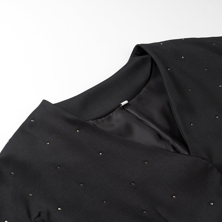Damen nan elegant taillierter Blazer ohne Kragen mit Ziersteinbesatz Drune