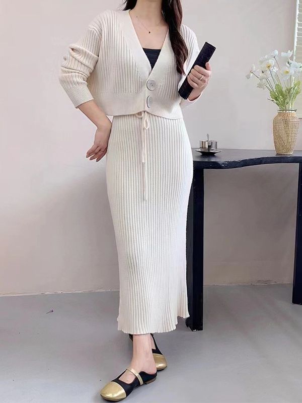 Damen Strickkleid mit passender Cardigan Drune