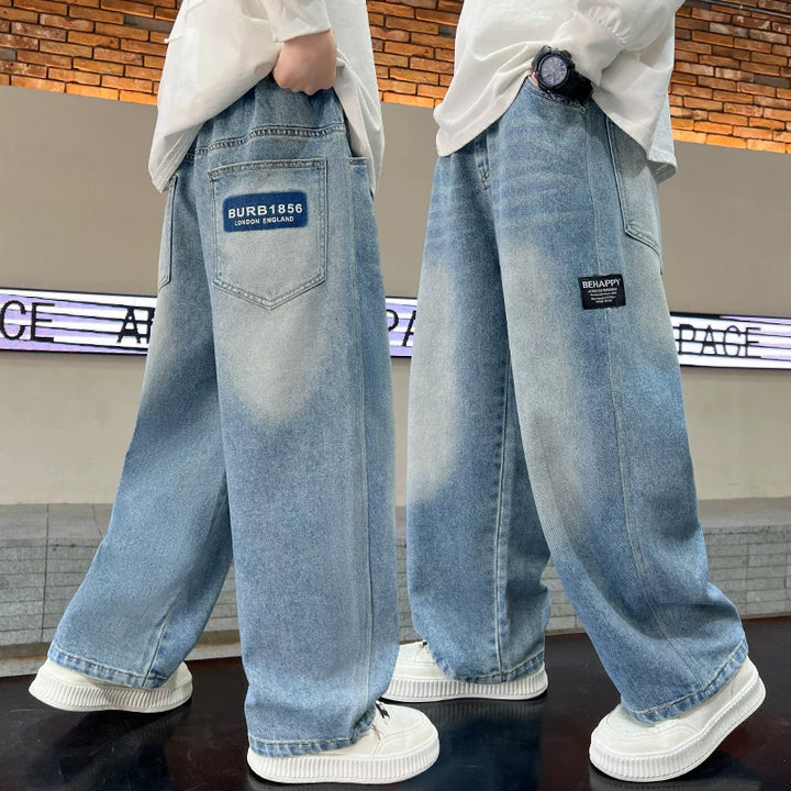 Unisex weite Denim-Jeans mit einzigartigen Applikationen Drune