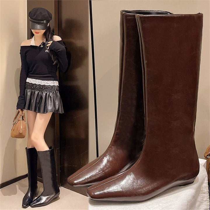 Damen halbhohe Veloursleder-Stiefel mit spitzer Zehenform und flacher Keilsohle Drune