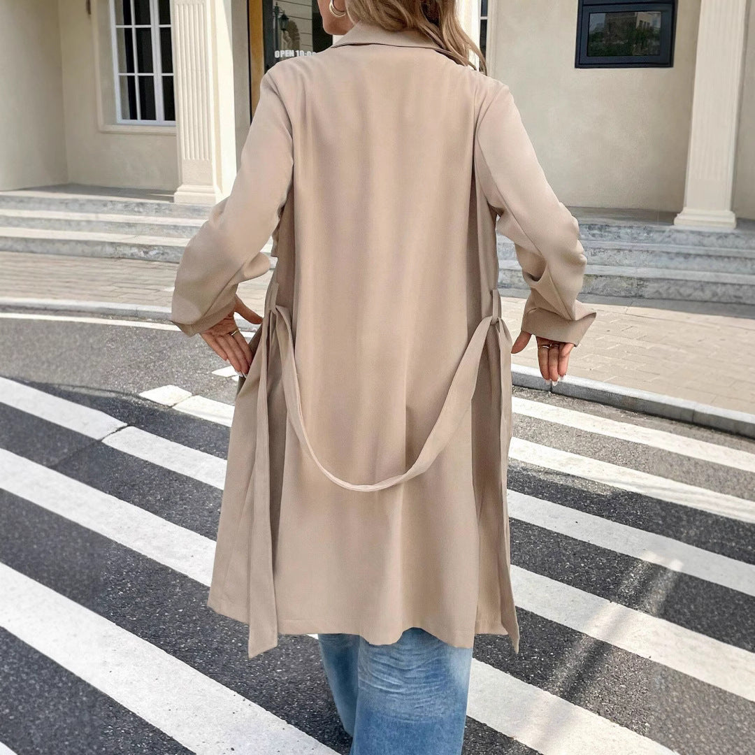 Damen eleganter Trenchcoat im minimalistischen Stil mit Gürtel und praktischen Taschen Drune