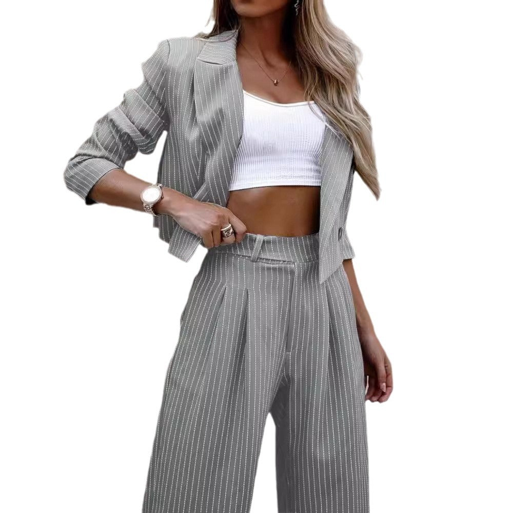 Damen modernes Blazer-Outfit mit weitem Schnitt und Streifenmuster Drune