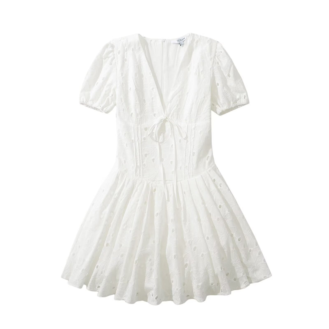 Damen elegantes Sommerkleid mit Blumenstickereien und ausgestellten Ärmeln Drune