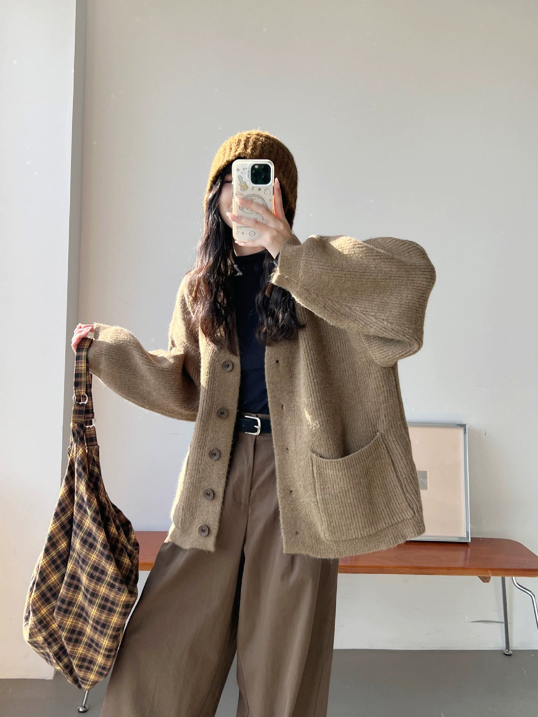 Damen Kuschelige Strickjacke mit großen Taschen und Knopfdetails Drune