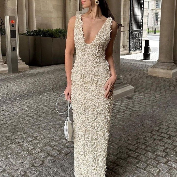 Damen Maxikleid mit opulentem Blumendesign und tiefem V-Ausschnitt Drune