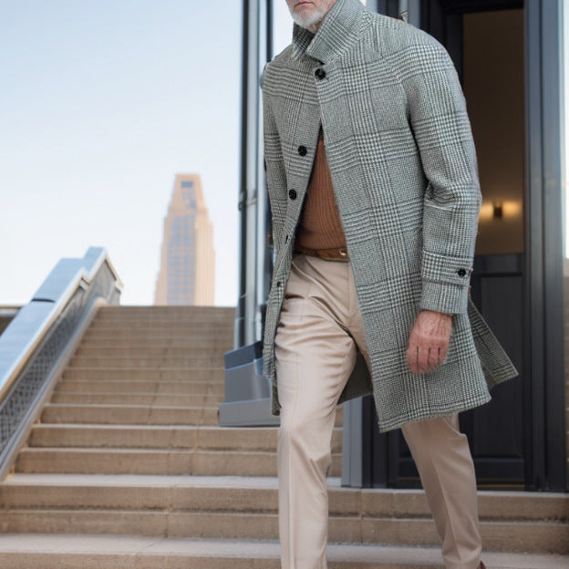 Herren eleganter Trenchcoat mit modernem Karomuster und Taillengürtel Drune