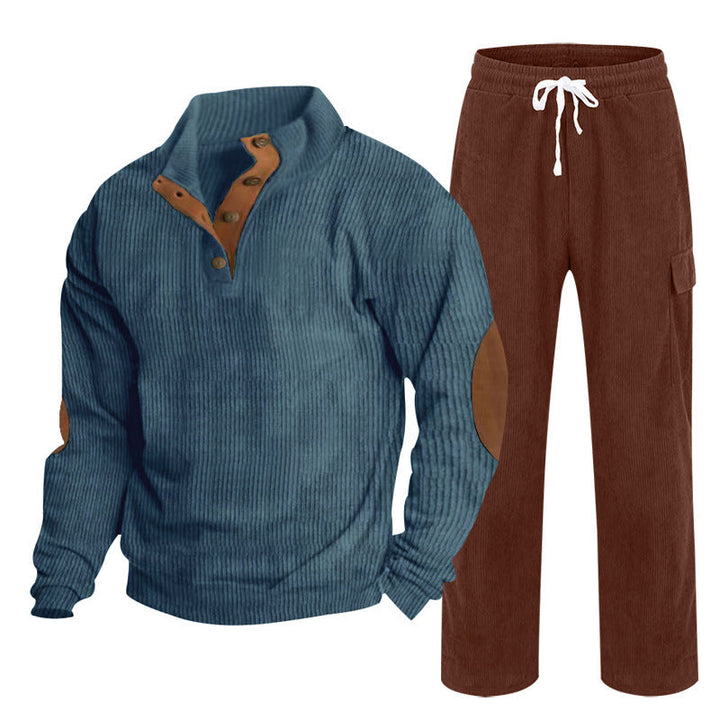 Herren nan strukturiertes Feinstrick-Halbknopf-Pullover und Feincord-Cargo-Zweiteiler Drune