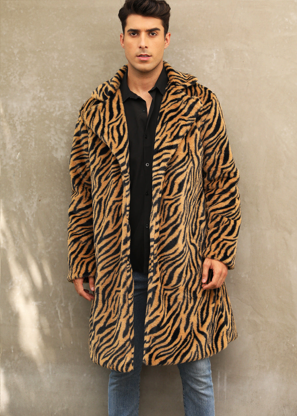 Herren Stilvoller Plüschmantel im Zebra-Look Drune
