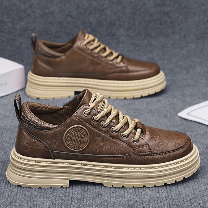 Herren robuste Plateau-Leder-Sneaker mit gepolstertem Fersenkragen, Zuglasche und griffiger Profilsohle Drune