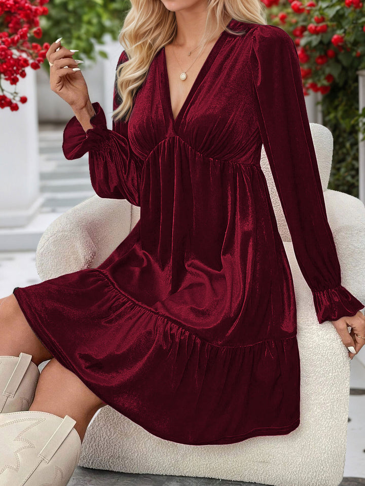 Damen samtiges A‑Linien‑Midikleid mit tiefem V‑Ausschnitt, gerafftem Bustier, Empire‑Passform und Volantstufen Drune