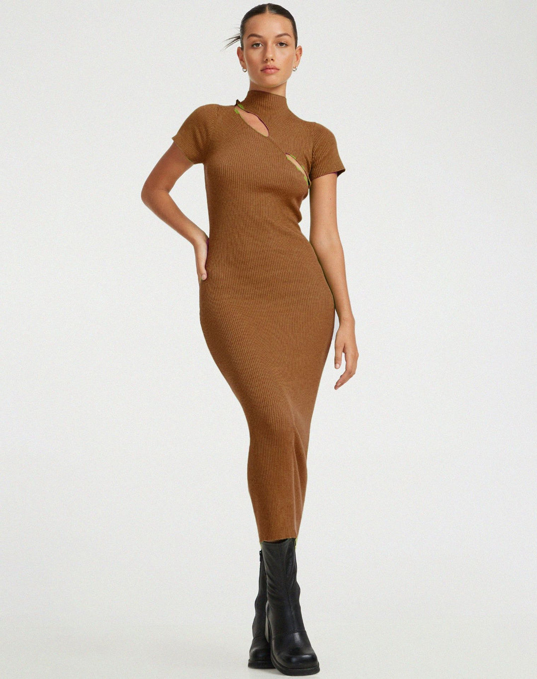 Damen figurbetontes Strickkleid mit asymmetrischem Ausschnitt und hohem Kragen Drune