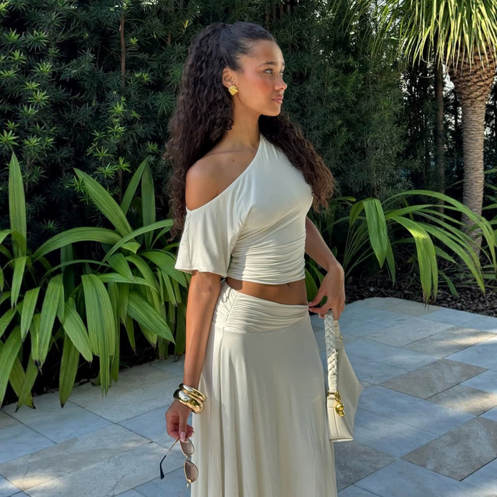 Damen Elegantes Maxikleid mit asymmetrischem Design und Raffung Drune