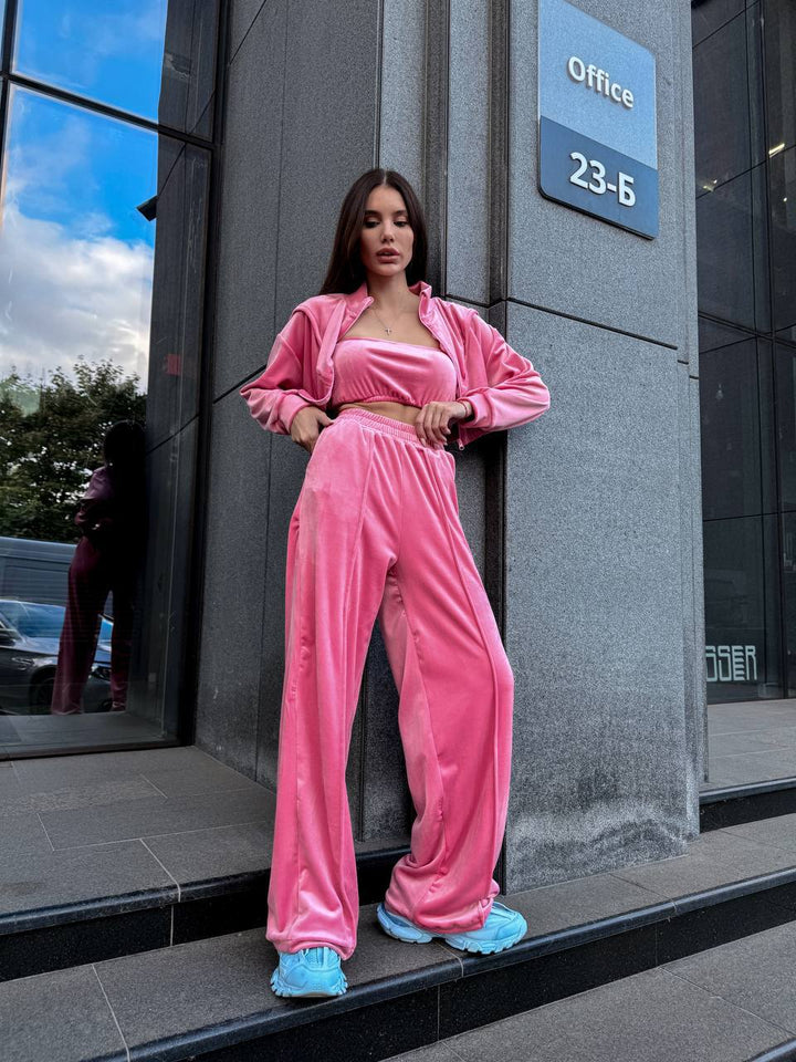 Damen Loungewear-Set aus luxuriösem Velours mit cropped Jacke und weiter Hose Drune