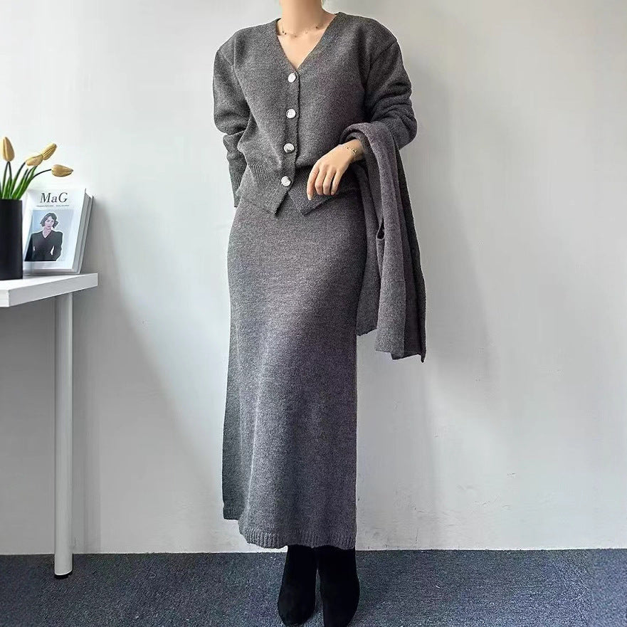 Damen Strickensemble mit modischem Kragen und eleganter Silhouette Drune