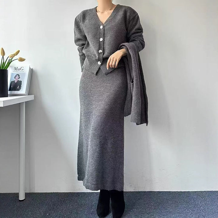 Damen Strickensemble mit modischem Kragen und eleganter Silhouette Drune