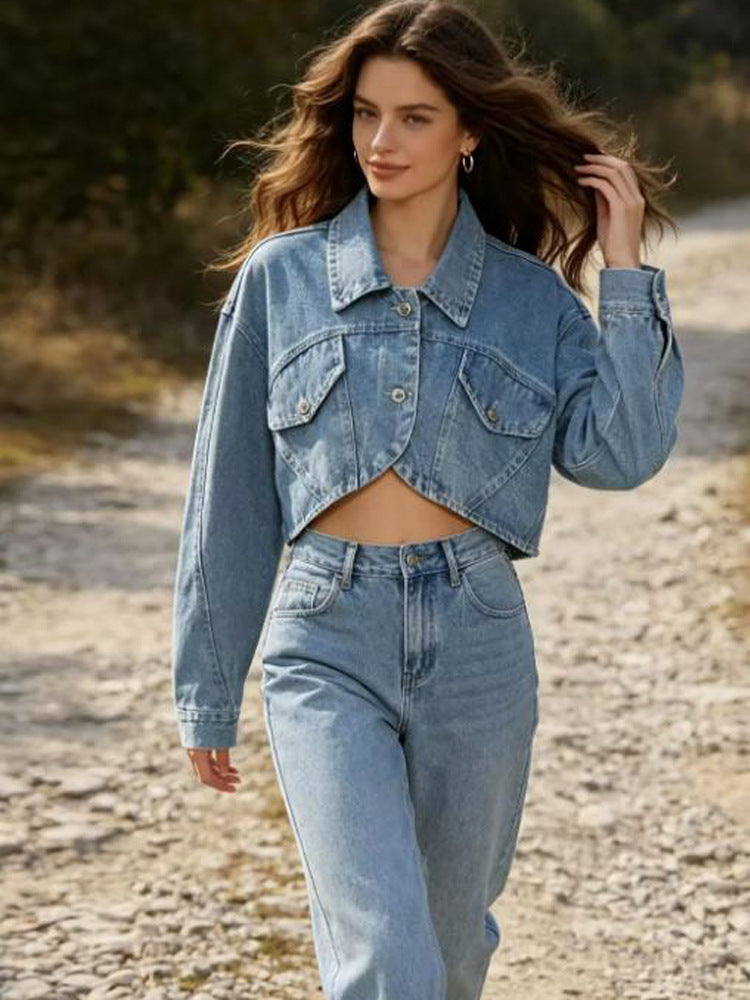 Damen Cropped-Jeansjacke mit geschwungenem Saum und Pattentaschen Drune