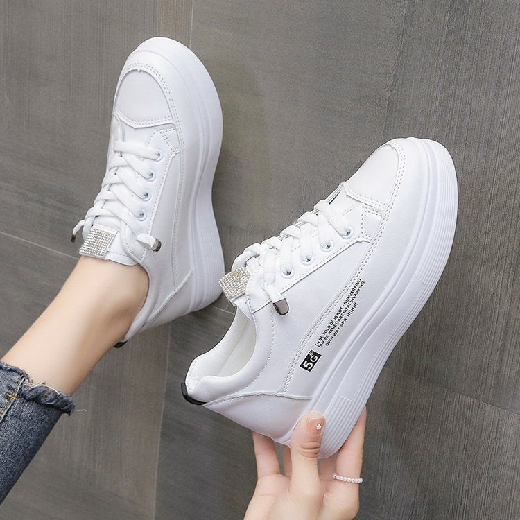 Damen Sportliche Sneakers mit rutschfester Sohle und modernem Design Drune
